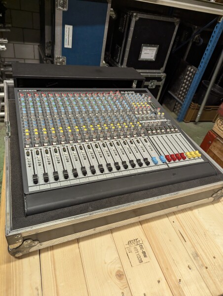 Occasion: Allen&Heath Gl2400/ 16, Live Mischpult, 16In, 6 AUX, Matrix inkl. Case