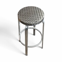 Noleggio: Sgabello da bar alto 80cm , materiale metallo