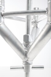 F33 Spindel